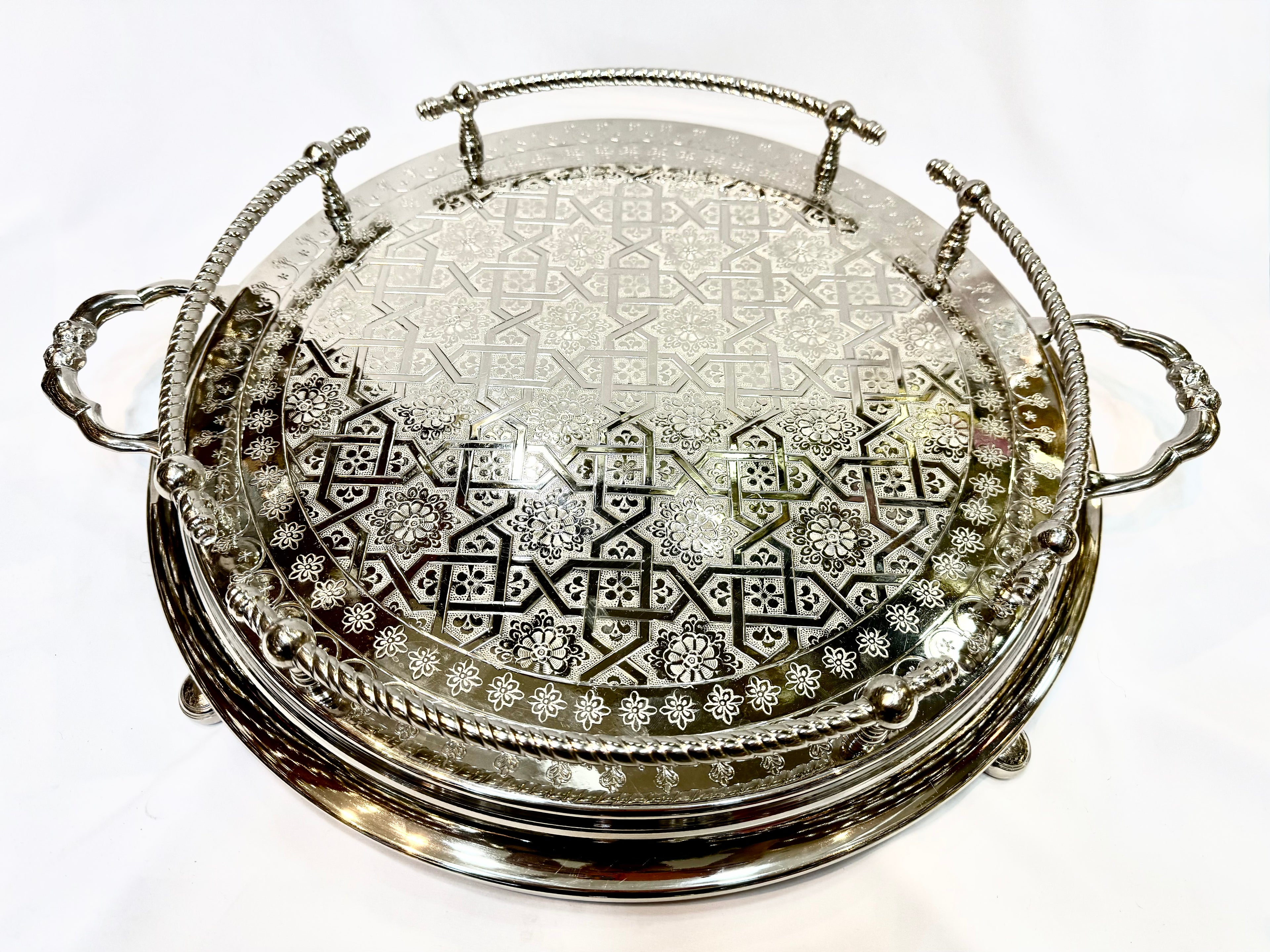 Plateau traditionnel jaaba dama