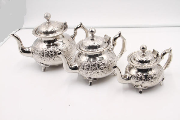 Théière marocaine artisanale